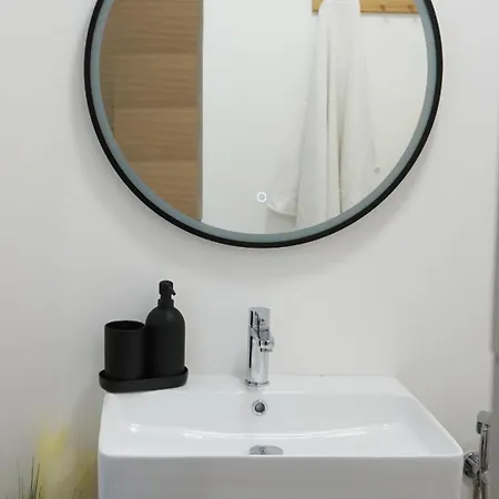 Club Tropicana Boutique Apartment *